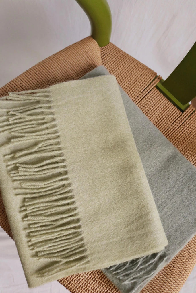 Lambswool scarf- cantaloupe