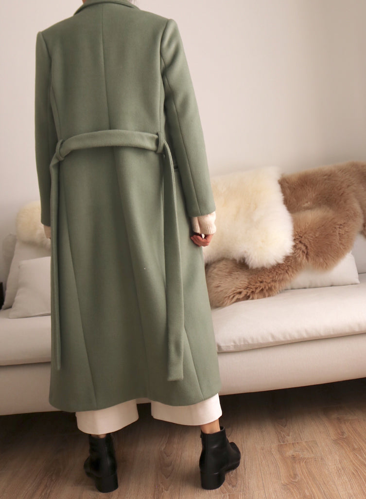 Apostrophe Coat