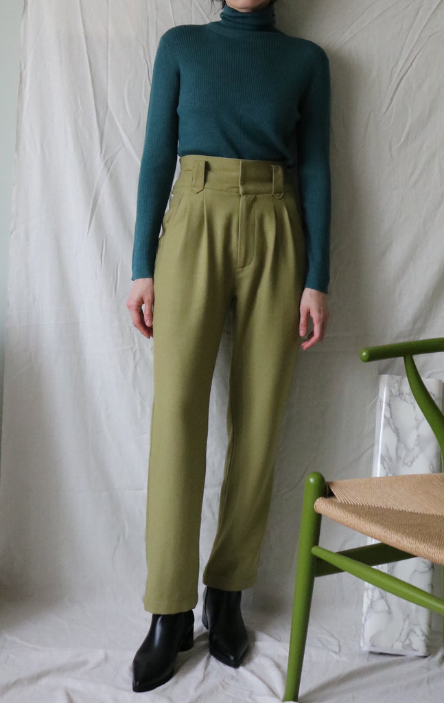 Avie Trousers {pelouse green}