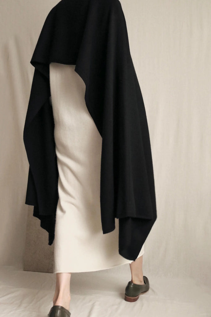Kes multi-way poncho - black