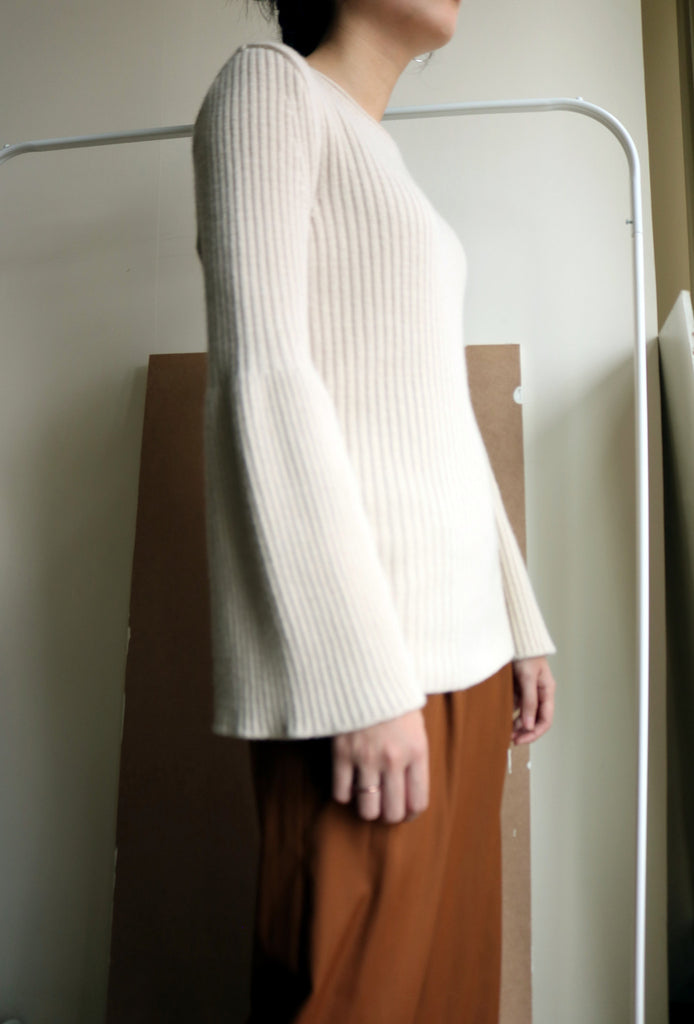 Romi sweater {one-size only,made in korea}-sold out