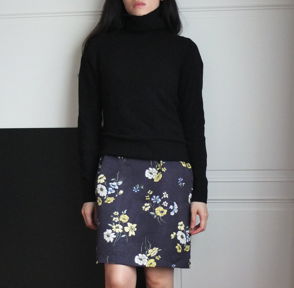 Kubrick skirt-sold out