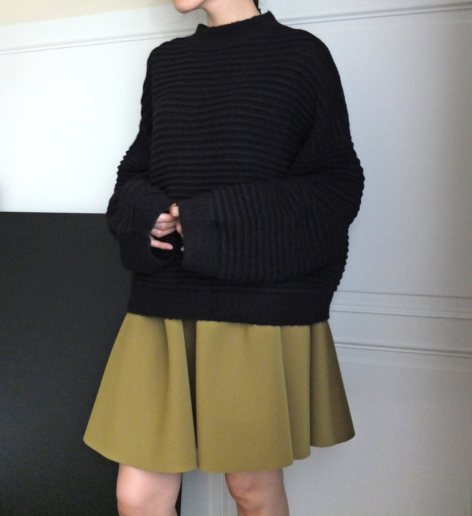 Hachette sweater-sold out