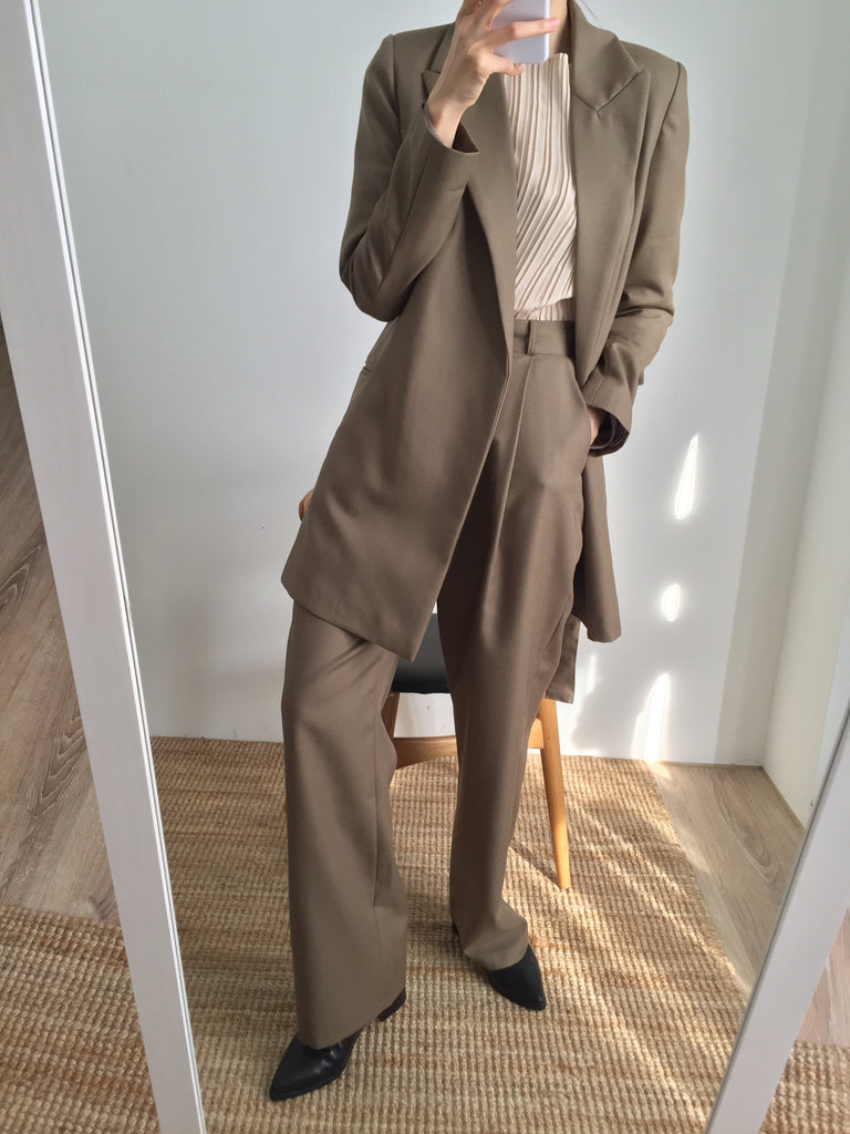 Emma suit set (more colours available)