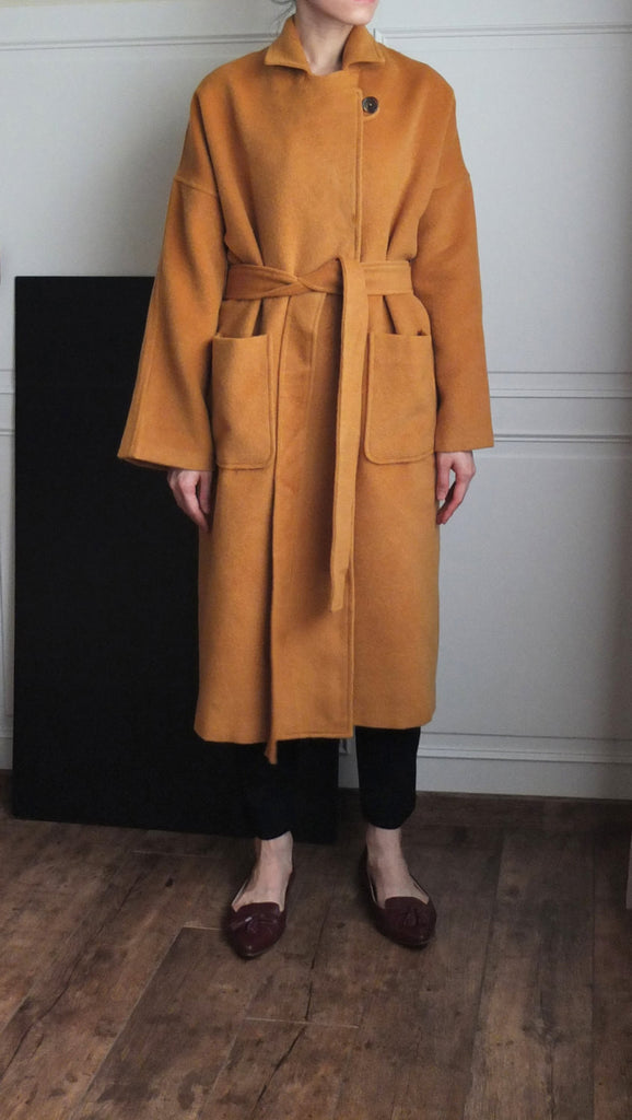 Thompson wool coat