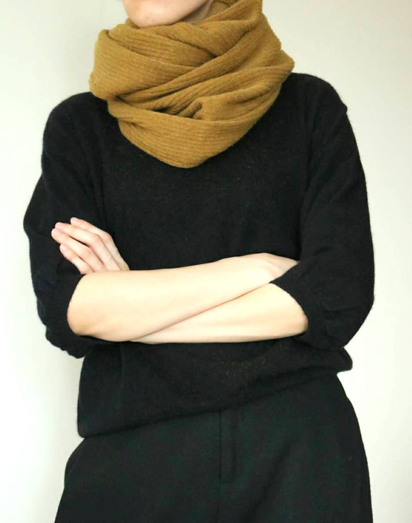 lucie cowl scarf-sold out