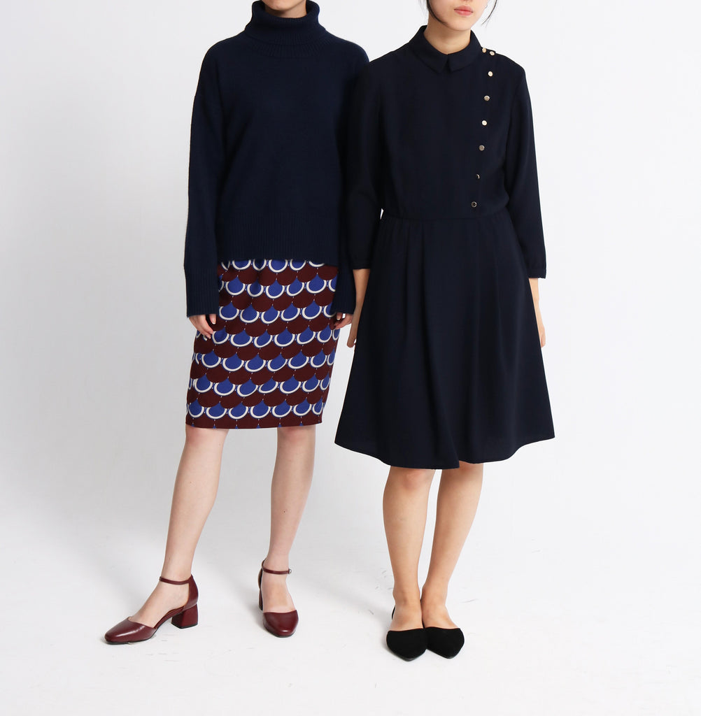 scallop skirt (on the left)-sold out